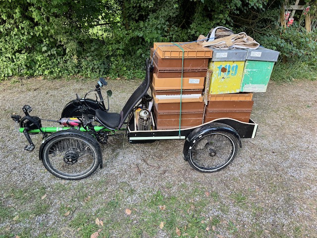 Vélo cargo Pony4 pour les travaux apicoles