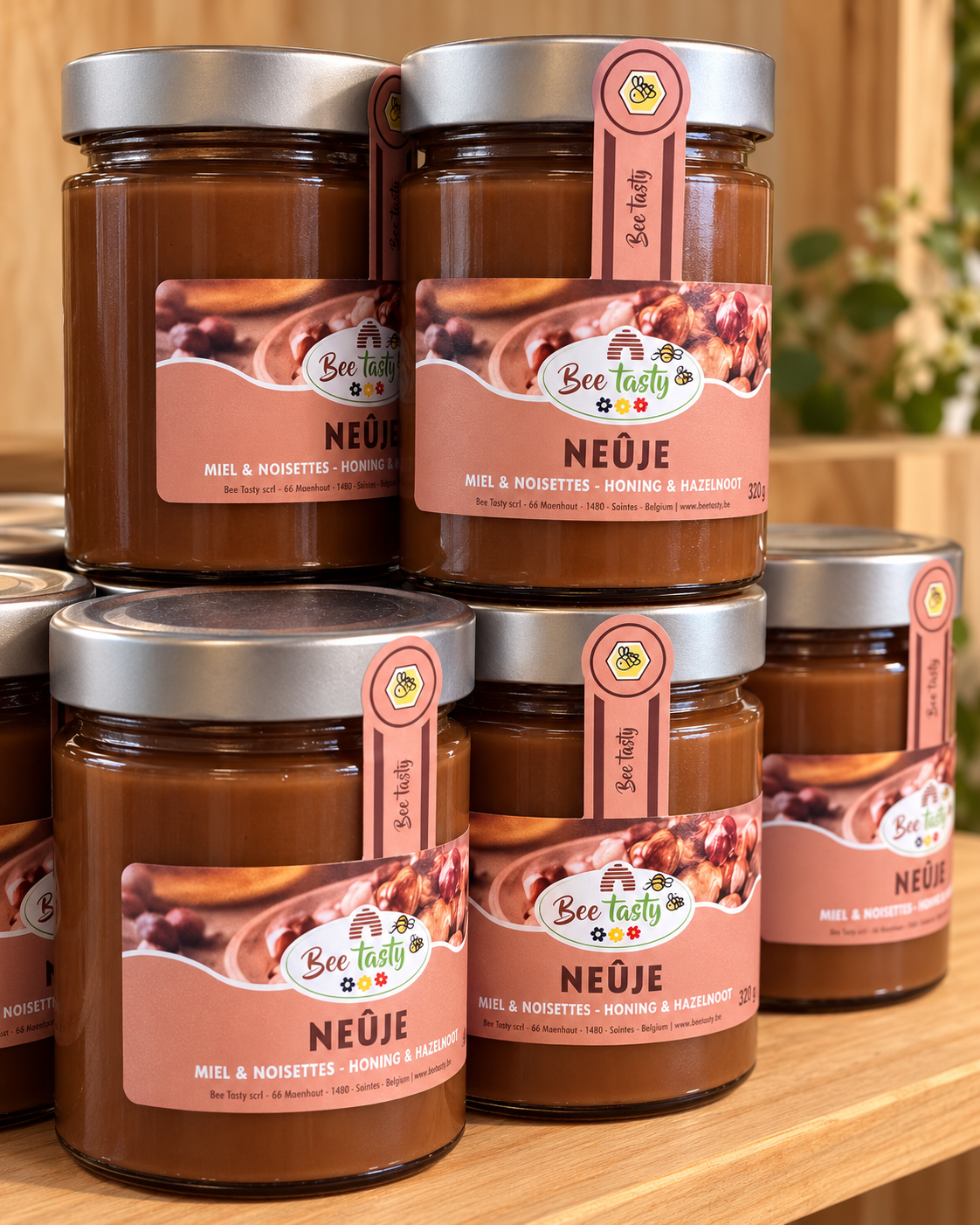 Neûje – Smeerpasta met honing en hazelnoten – 320 g